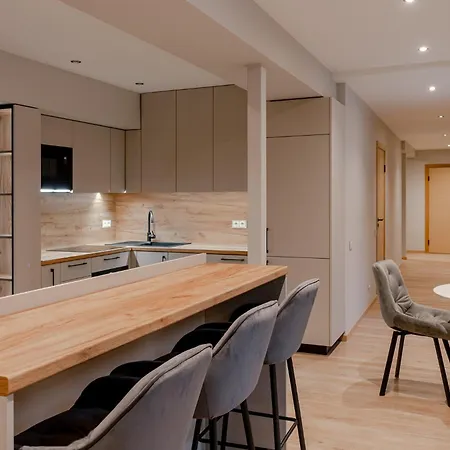 Appartement Colorful L *